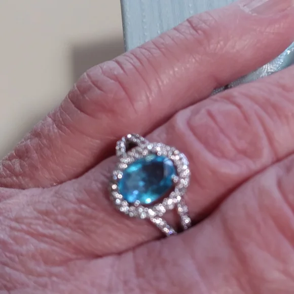 ⚘️ 18K White Gold Plated Size 5 Aquamarine CZ ring 💍 😲 - Picture 6 of 14